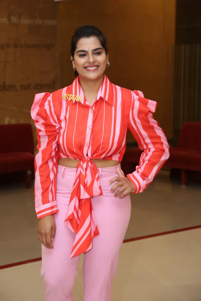 Kavya Kalyanram in hot51