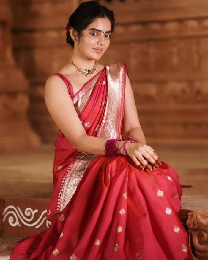 Kushitha Kallapu in hot51 