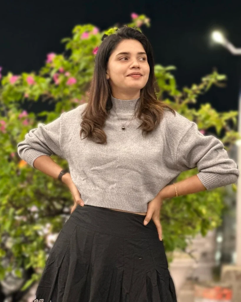 Pranika Dhakshu in hot51