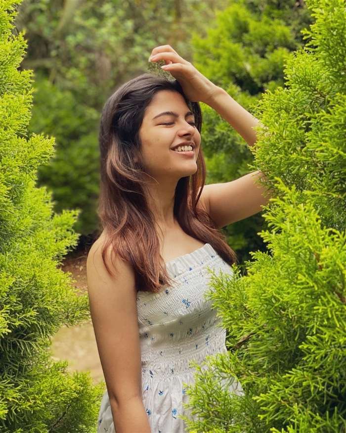 Sanjana k In Hot51