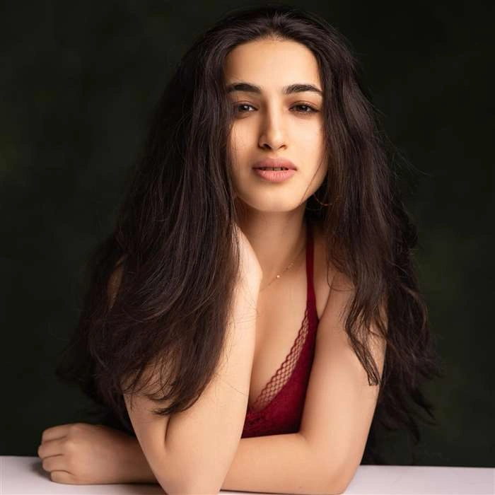 Surabhi Das in hot51 