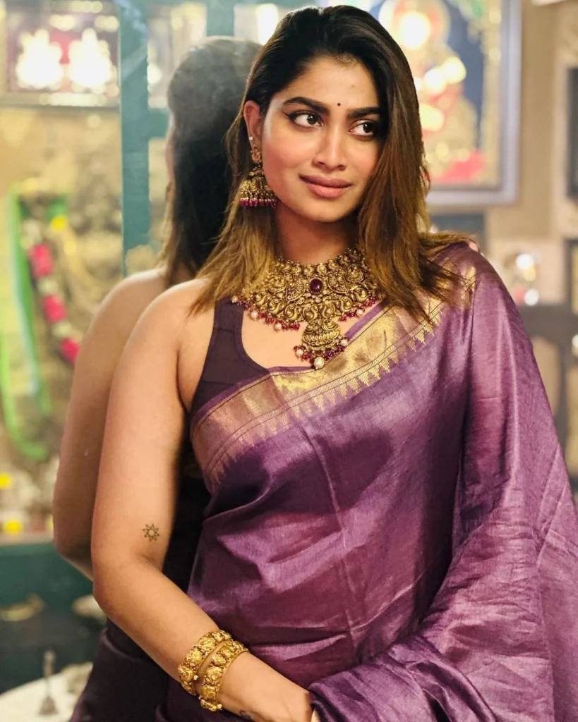 shivani-narayanan in hot51